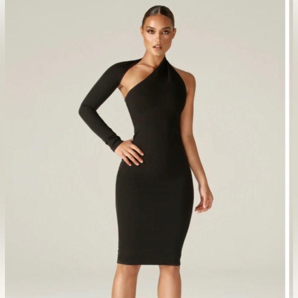 NWT Alieva Dasha Black Dress Size Medium